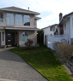 White home before Fabulous Flower Beds